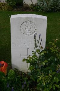 Dozinghem Military Cemetery - Williams, James